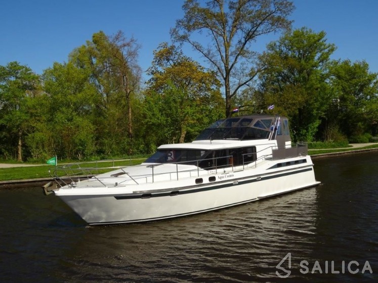 Vri-Jon 1450 - Yacht Charter Sailica