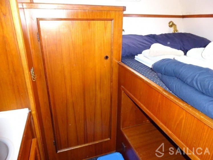 Vri-Jon 1450 - Yacht Charter Sailica