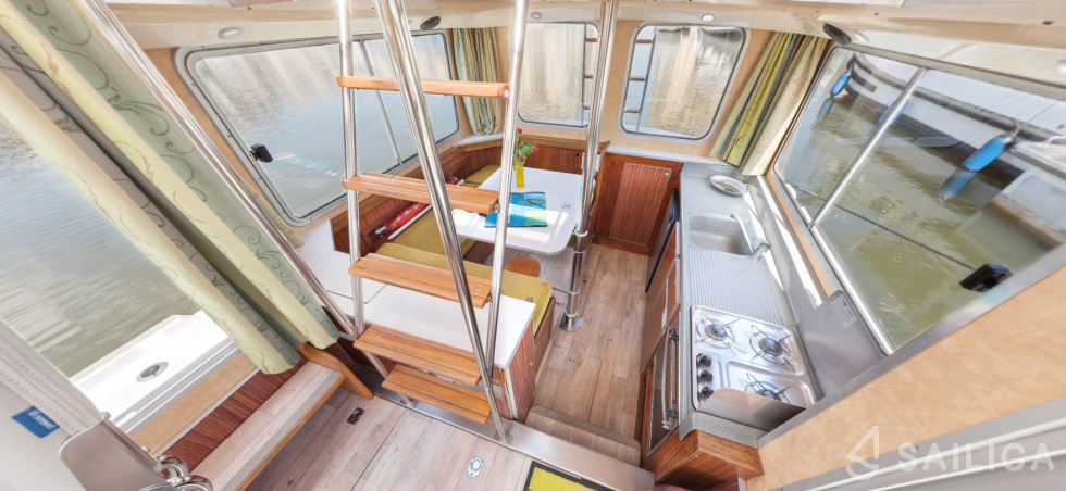 Pénichette 1106 - Yacht Charter Sailica
