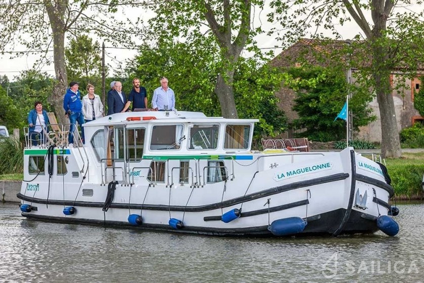 Pénichette 1500FB - Yacht Charter Sailica