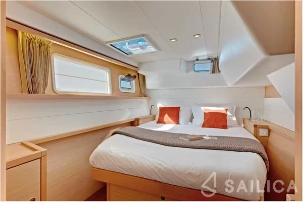 Lagoon 450 - Yacht Charter Sailica