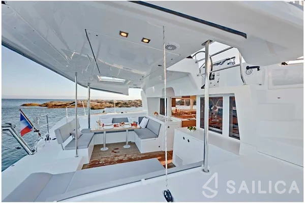 Lagoon 450 - Yacht Charter Sailica