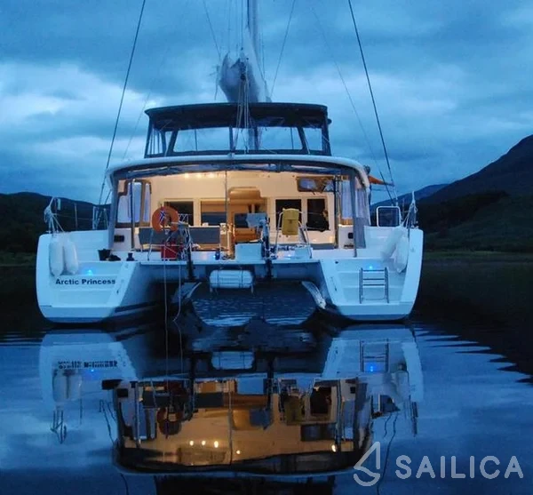 Lagoon 450 - Yacht Charter Sailica
