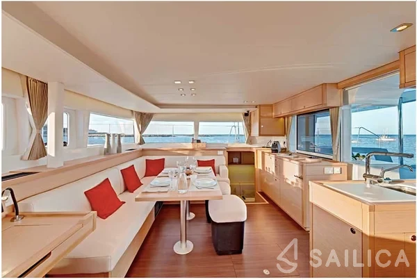 Lagoon 450 - Yacht Charter Sailica