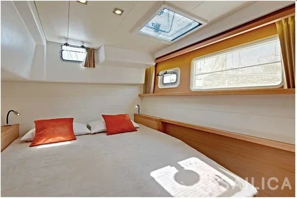 Lagoon 450 - Yacht Charter Sailica