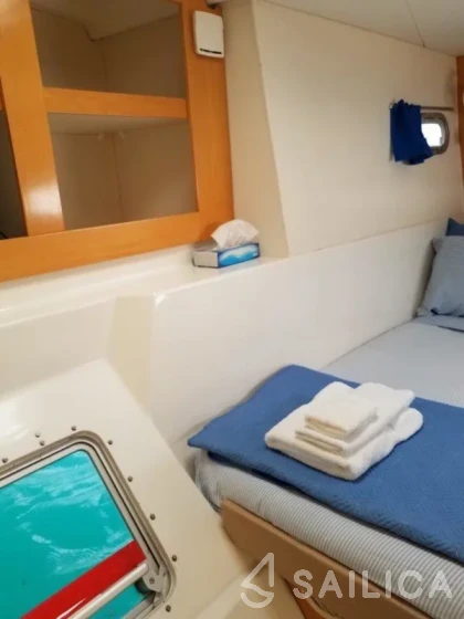 Salina 48 - Yacht Charter Sailica