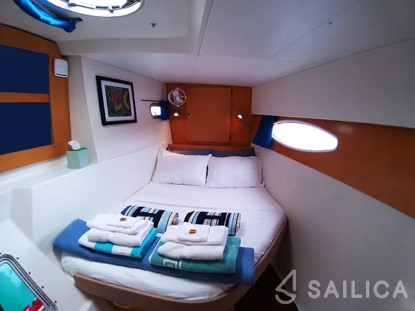 Salina 48 - Yacht Charter Sailica