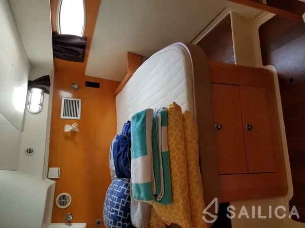 Salina 48 - Yacht Charter Sailica