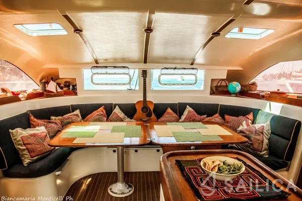 Nautitech 44 - Yacht Charter Sailica