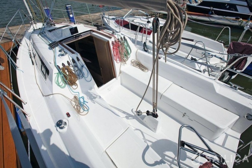 Antila 24 - Yacht Charter Sailica