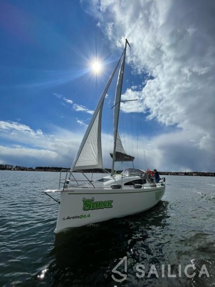 Antila 24 - Yacht Charter Sailica