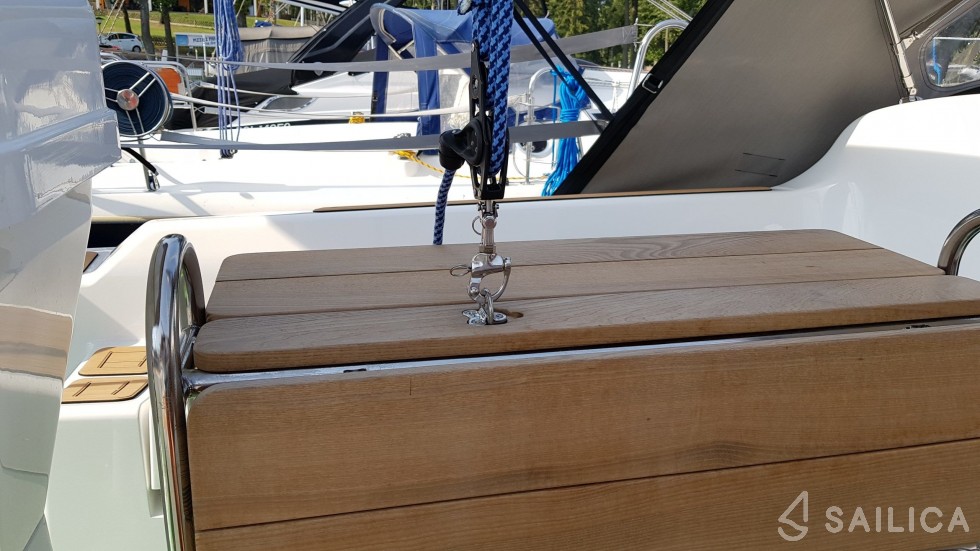 Antila 30 - Yacht Charter Sailica