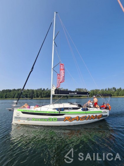 Antila 30 - Yacht Charter Sailica