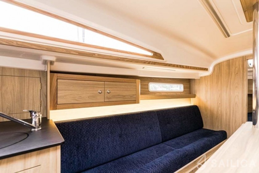 Antila 30 - Yacht Charter Sailica