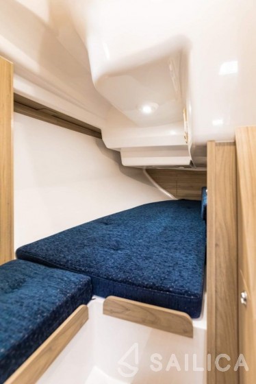 Antila 30 - Yacht Charter Sailica