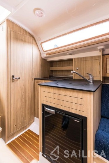 Antila 30 - Yacht Charter Sailica