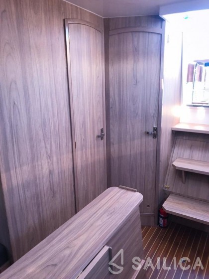 Antila 33 - Yacht Charter Sailica