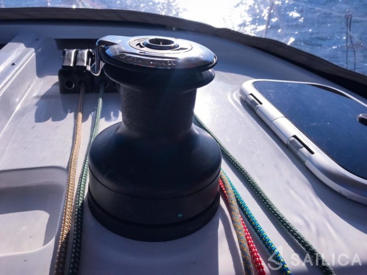 Antila 33 - Yacht Charter Sailica