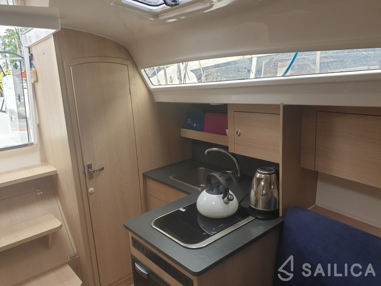 Antila 33 - Yacht Charter Sailica