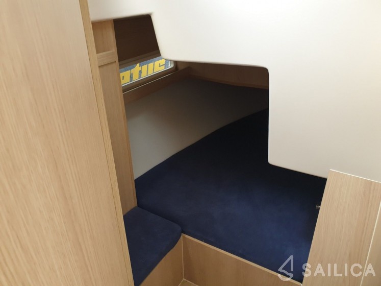 Antila 33 - Yacht Charter Sailica