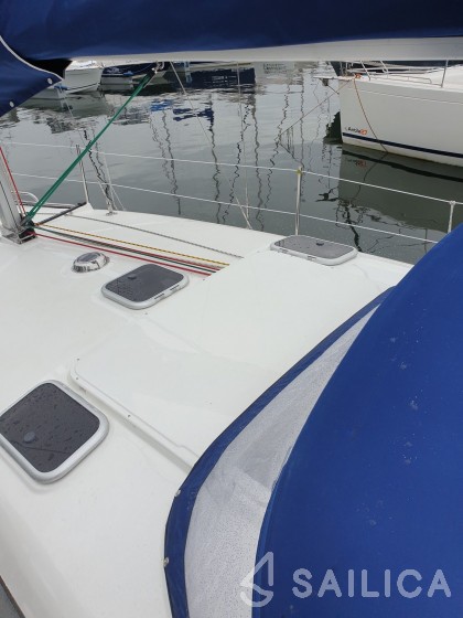 Antila 33 - Yacht Charter Sailica