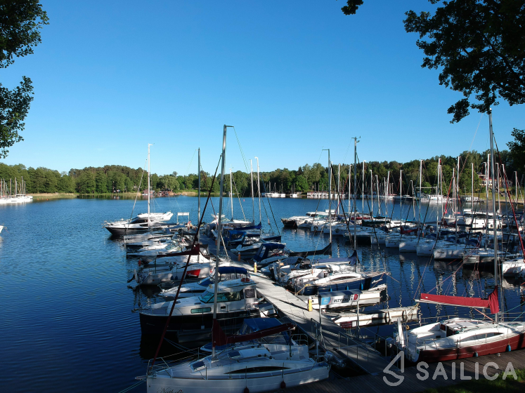 Antila 33 - Yacht Charter Sailica