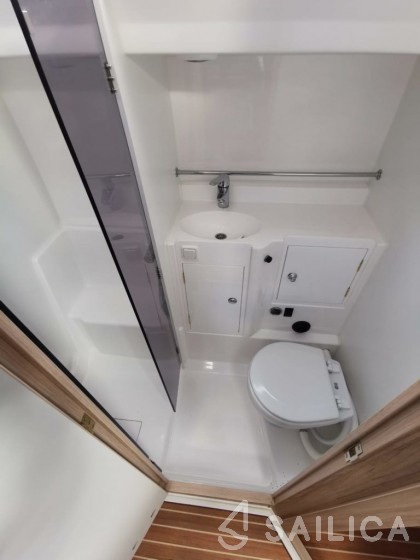 Antila 33 - Yacht Charter Sailica