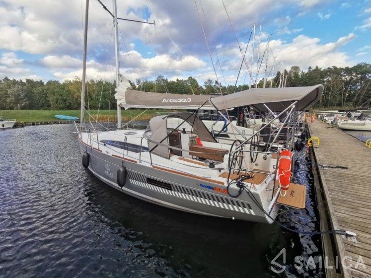 Antila 33 - Yacht Charter Sailica