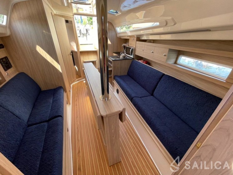 Antila 33 - Yacht Charter Sailica