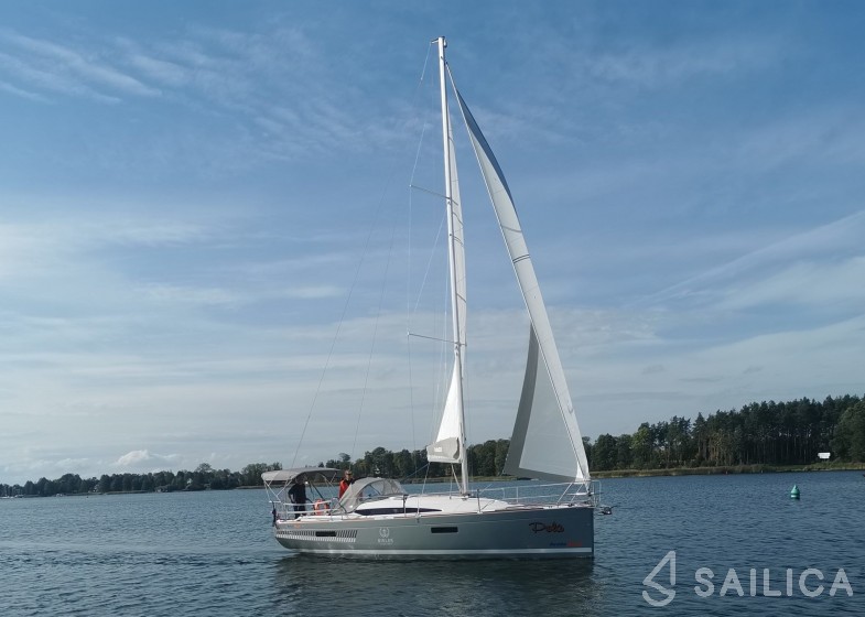 Antila 33 - Yacht Charter Sailica