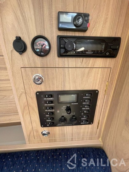 Antila 33 - Yacht Charter Sailica