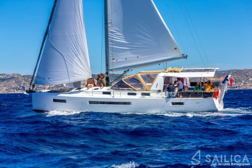 Sun Loft 47 - Yacht Charter Sailica
