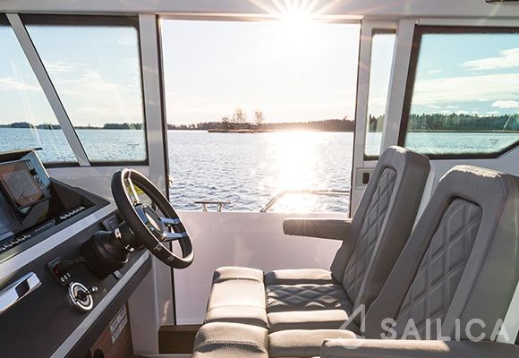 Axopar 28 - Yacht Charter Sailica