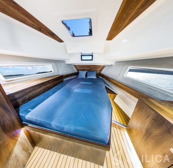 Balt 918 Titanium - Yacht Charter Sailica