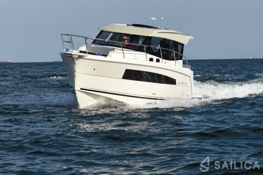 Balt 918 Titanium - Yacht Charter Sailica