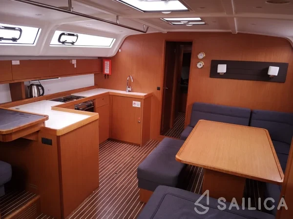Bavaria 51 Cruiser - Yacht Charter Sailica