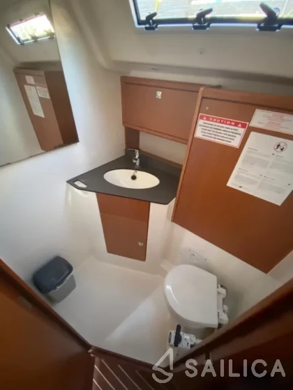 Bavaria 51 Cruiser - Yacht Charter Sailica