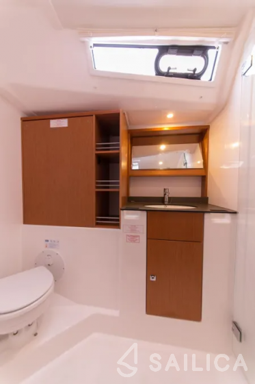 Bavaria Cruiser 51 - Yacht Charter Sailica