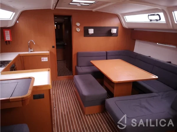 Bavaria 51 Cruiser - Yacht Charter Sailica