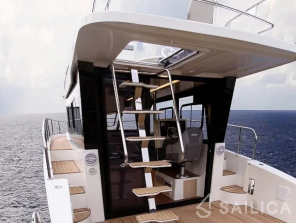 Futura 40 Grand Horizon - Yacht Charter Sailica