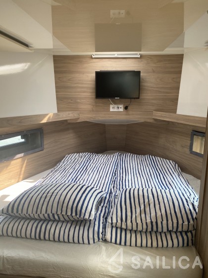 Cobra Futura 40 - Yacht Charter Sailica
