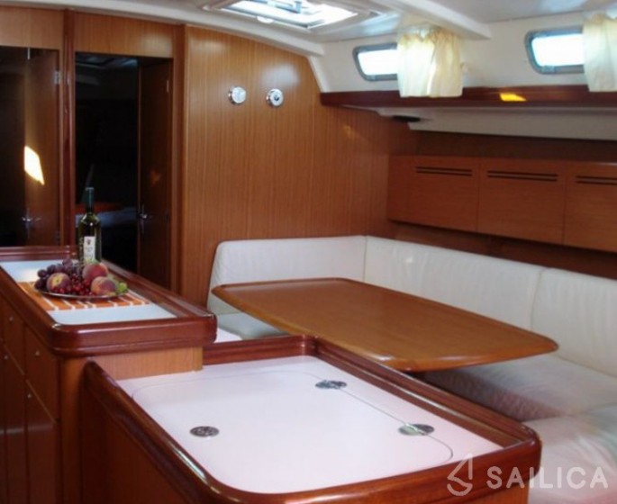 Cyclades 50.4 - Yacht Charter Sailica