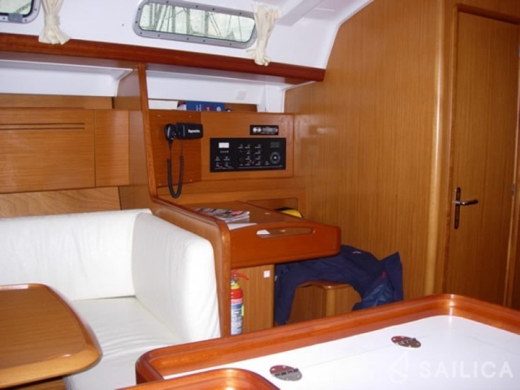 Cyclades 50.4 - Yacht Charter Sailica