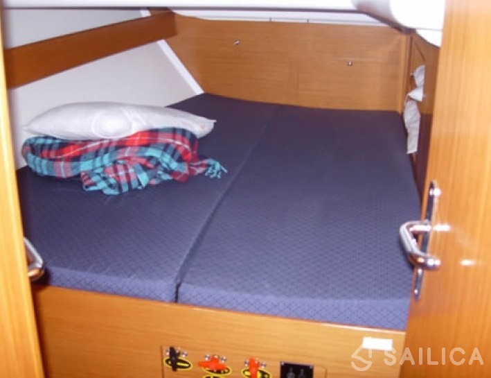 Cyclades 50.4 - Yacht Charter Sailica