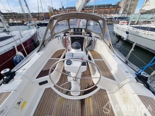 Delphia 40 - Yacht Charter Sailica