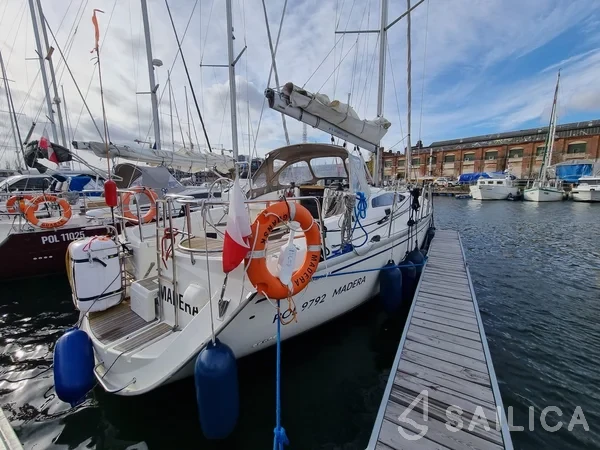 Delphia 40 - Yacht Charter Sailica