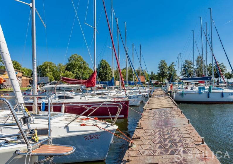 Discovery 45 - Yacht Charter Sailica