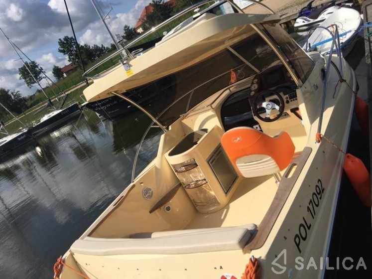 Eskapader Escapade 600 - Yacht Charter Sailica