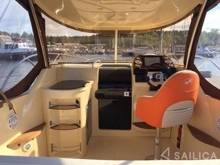 Eskapader Escapade 600 - Yacht Charter Sailica
