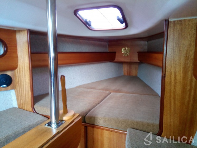 Focus 800 - Yacht Charter Sailica